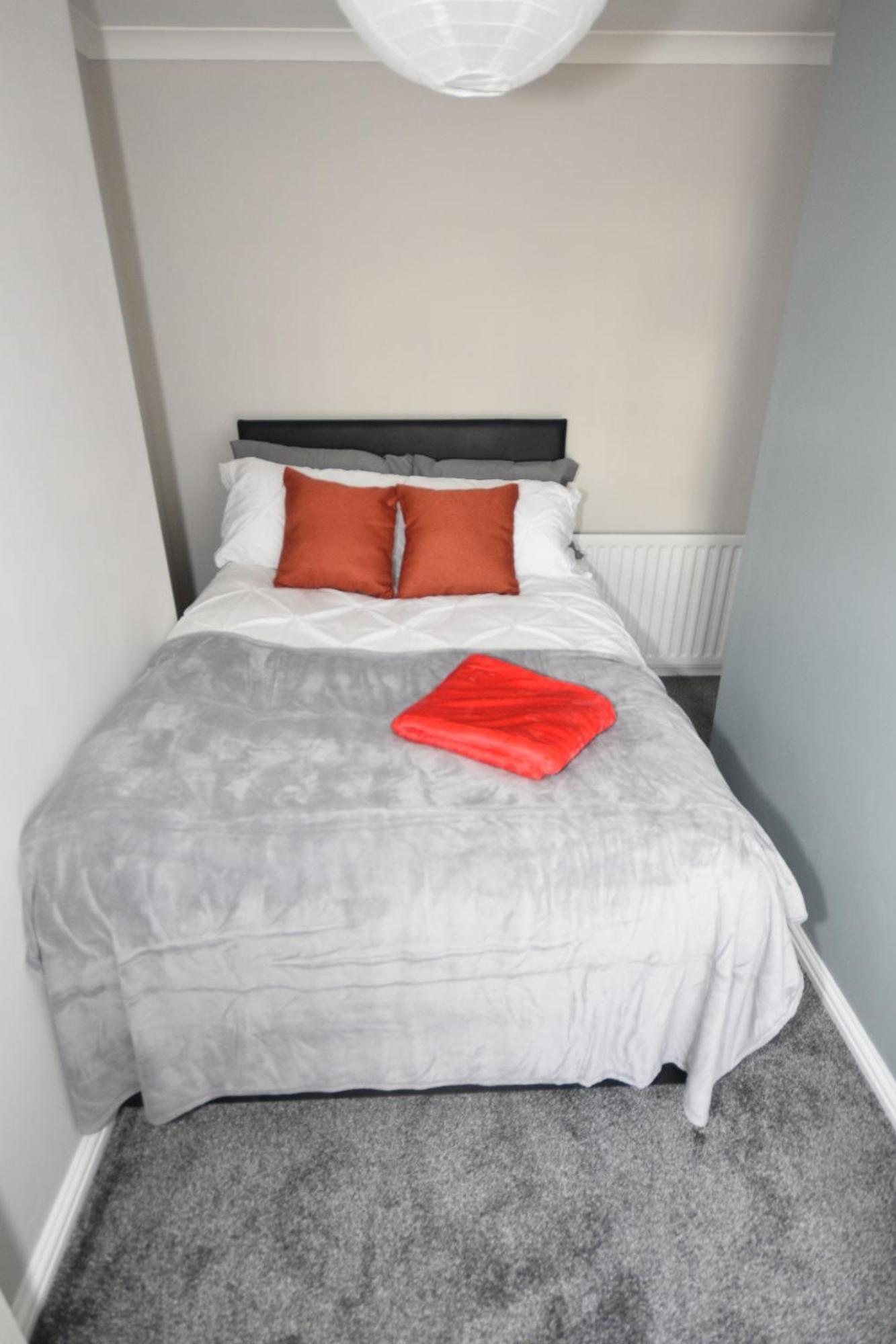 Отель Townhouse @ Penkhull New Road Stoke Экстерьер фото