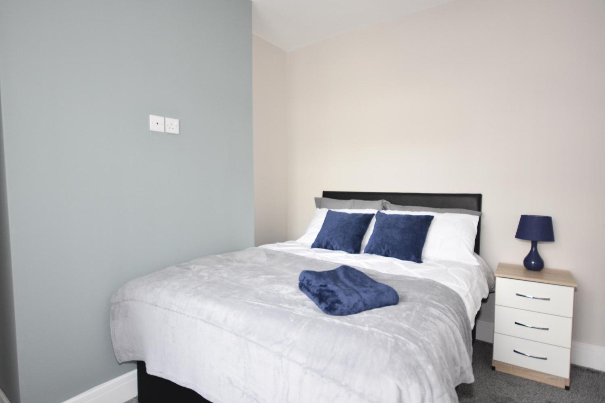 Отель Townhouse @ Penkhull New Road Stoke Экстерьер фото